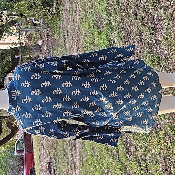 WEAVERBIRD ecocouture cotton batik print tunic top grandfather collar 36 - Picture 4 of 11